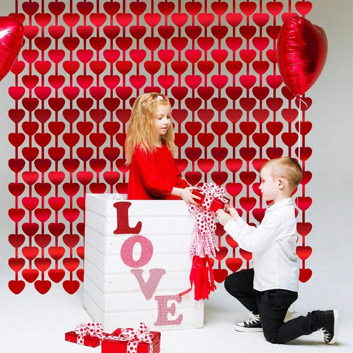2-Pack Red Heart Tassel Curtain Decoration – Party Background Decor for Weddings, Engagements, Birthdays & Celebrations