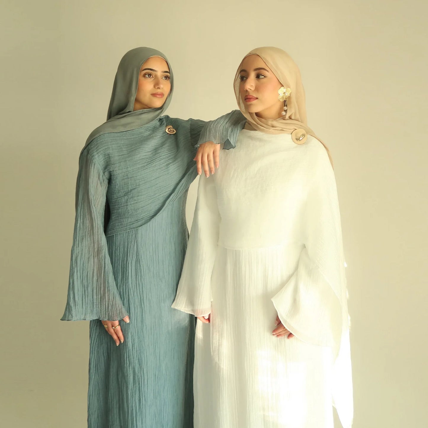 Women’s Two-Piece Modest Cardigan Set – Elegant Middle East Islamic Abaya Dress for Ramadan & Eid
