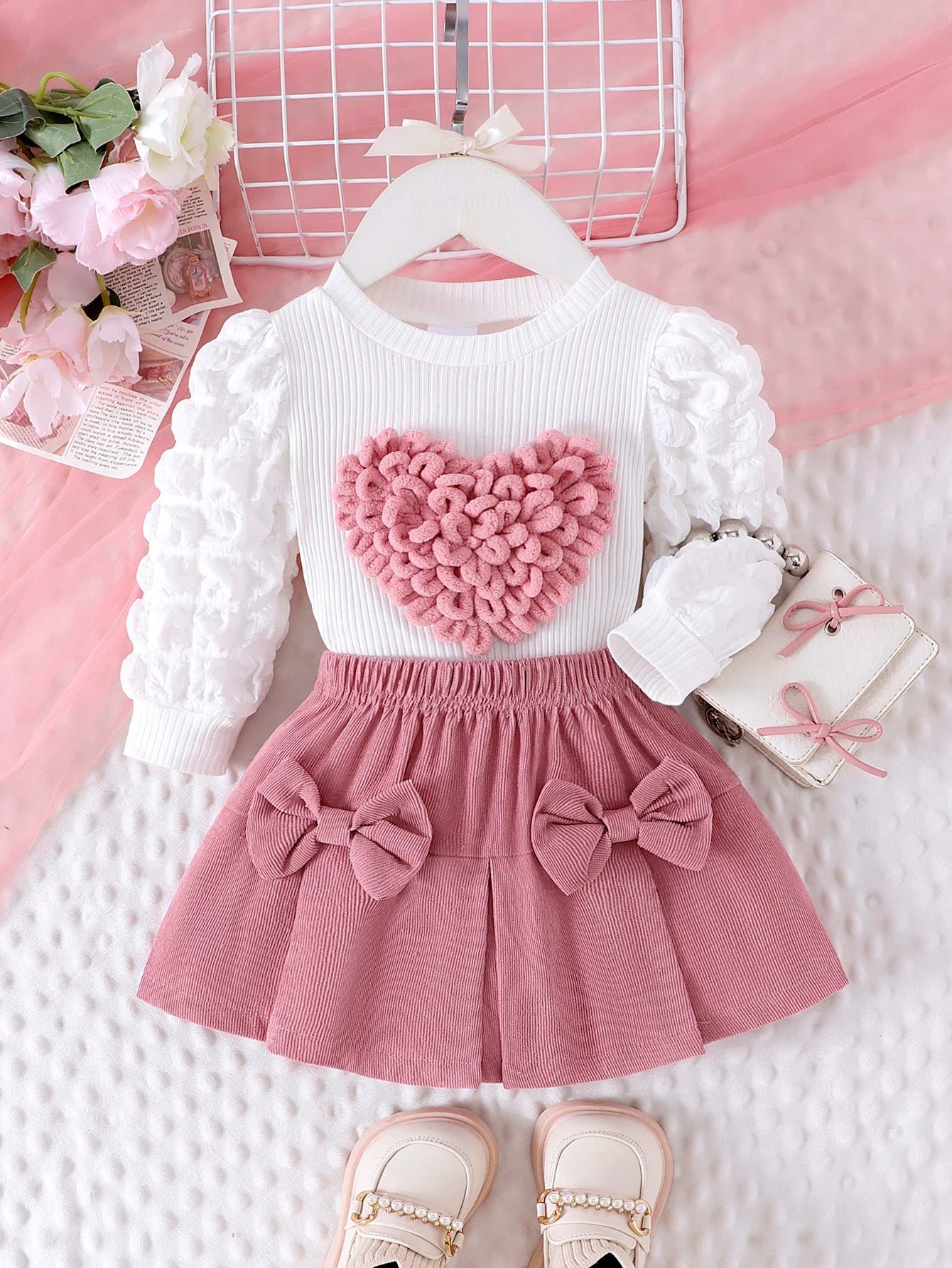 New Style 2PCS Girls Winter Clothes 0-3 Year Old  Comfortable Sweet And Cute Bubble Sleeves, Love Chapter Top + Pink Short Skirt Set