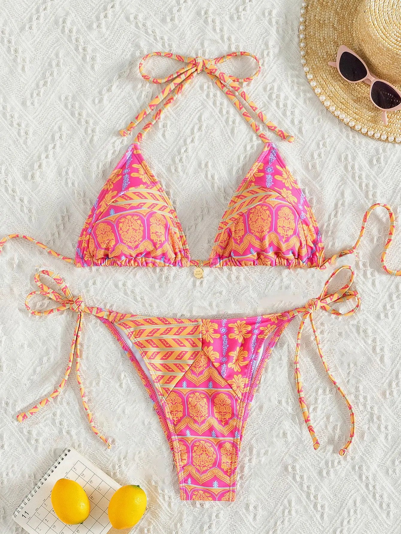 Women’s Blue Floral Print 2-Piece Bikini Set – Push-Up Bra and Thong Swimsuit for Beach and Swimwear