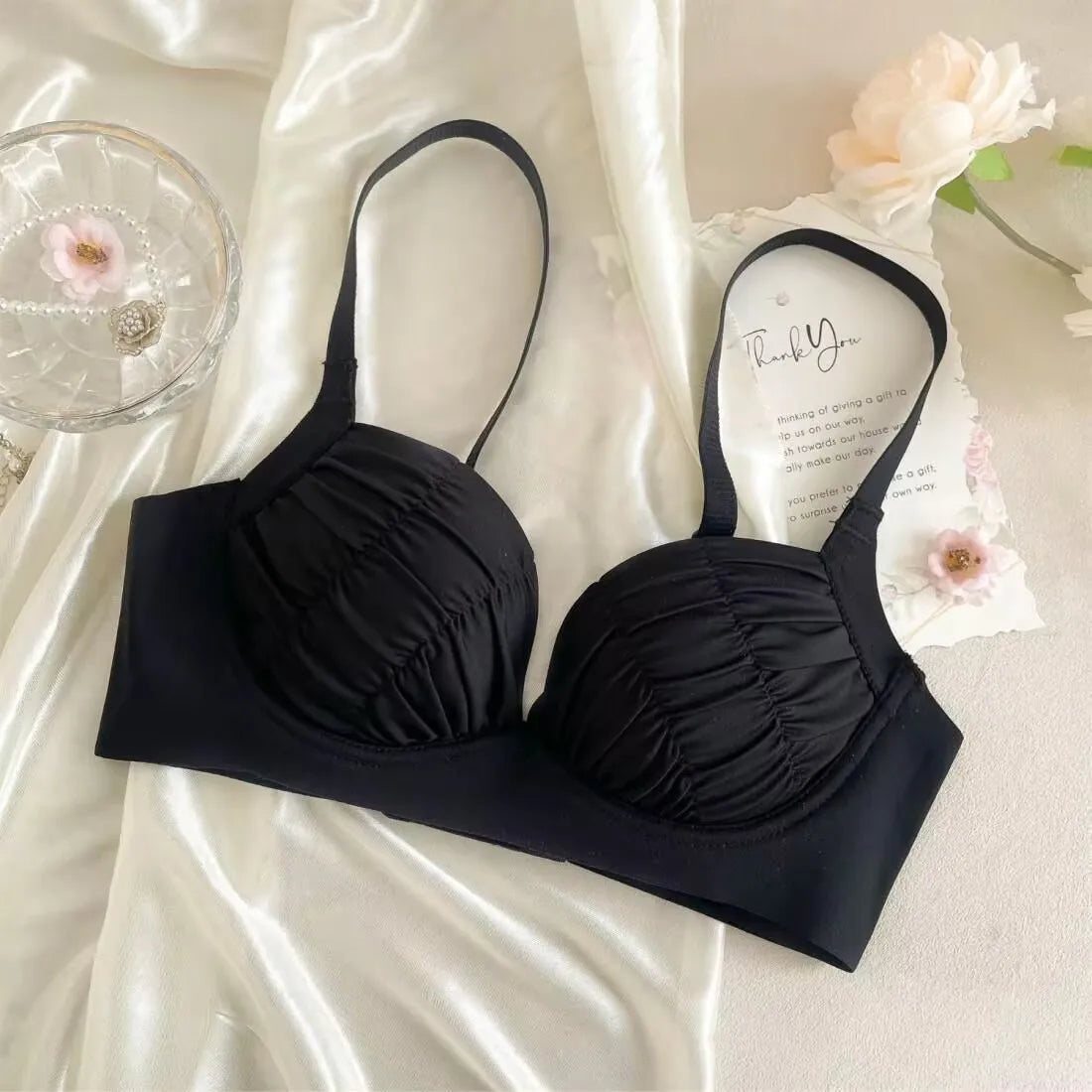 2025 New Pleated Bras Push Up Bra Small Chest No Steel Ring Wirelss Soft Bra Solid Color Sweet Seamless Bra