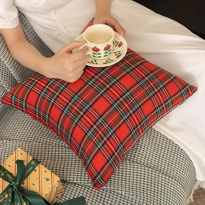 Christmas Plaid Throw Pillow Covers – Tartan Decorative Cushion Cases for Home Décor