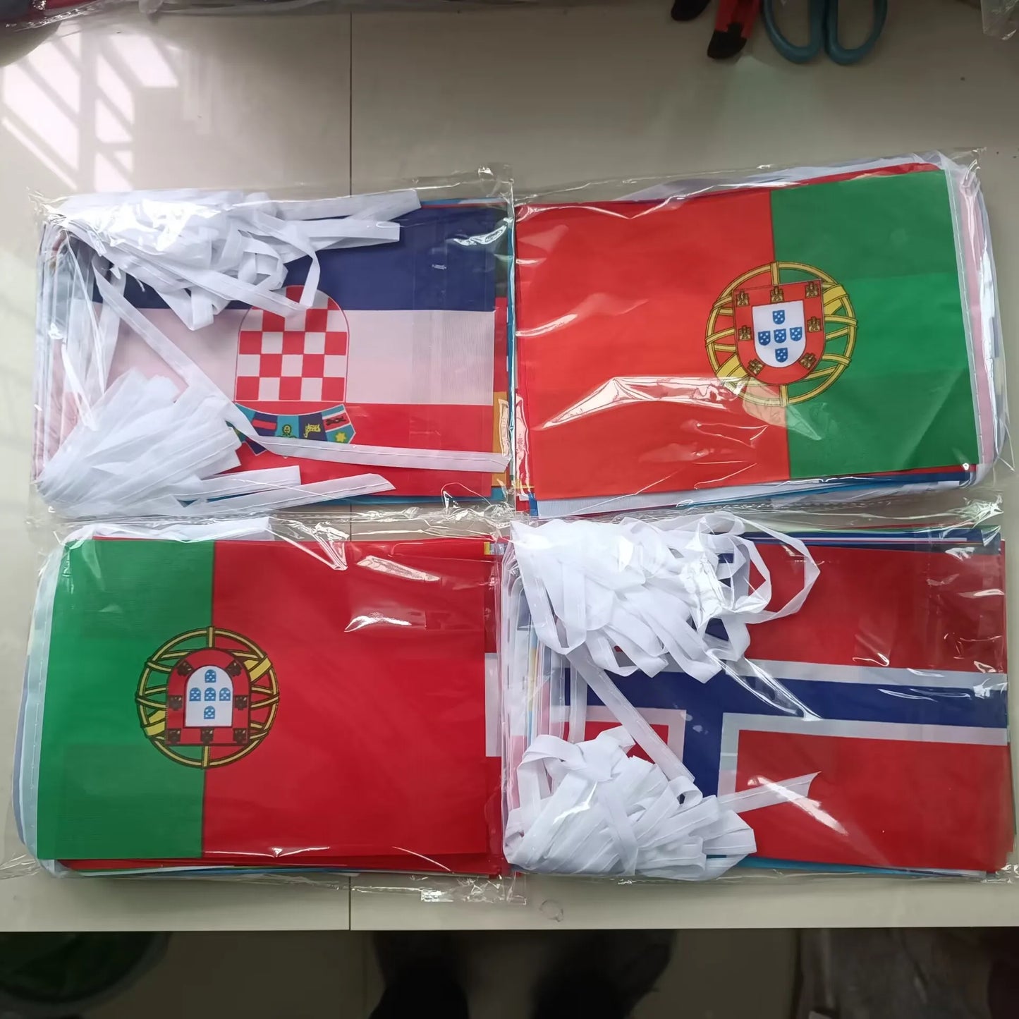 48pcs 2026 Mini Football Country Flags (14×21cm) – Hanging Bunting Flags for Bar, Party & Decoration