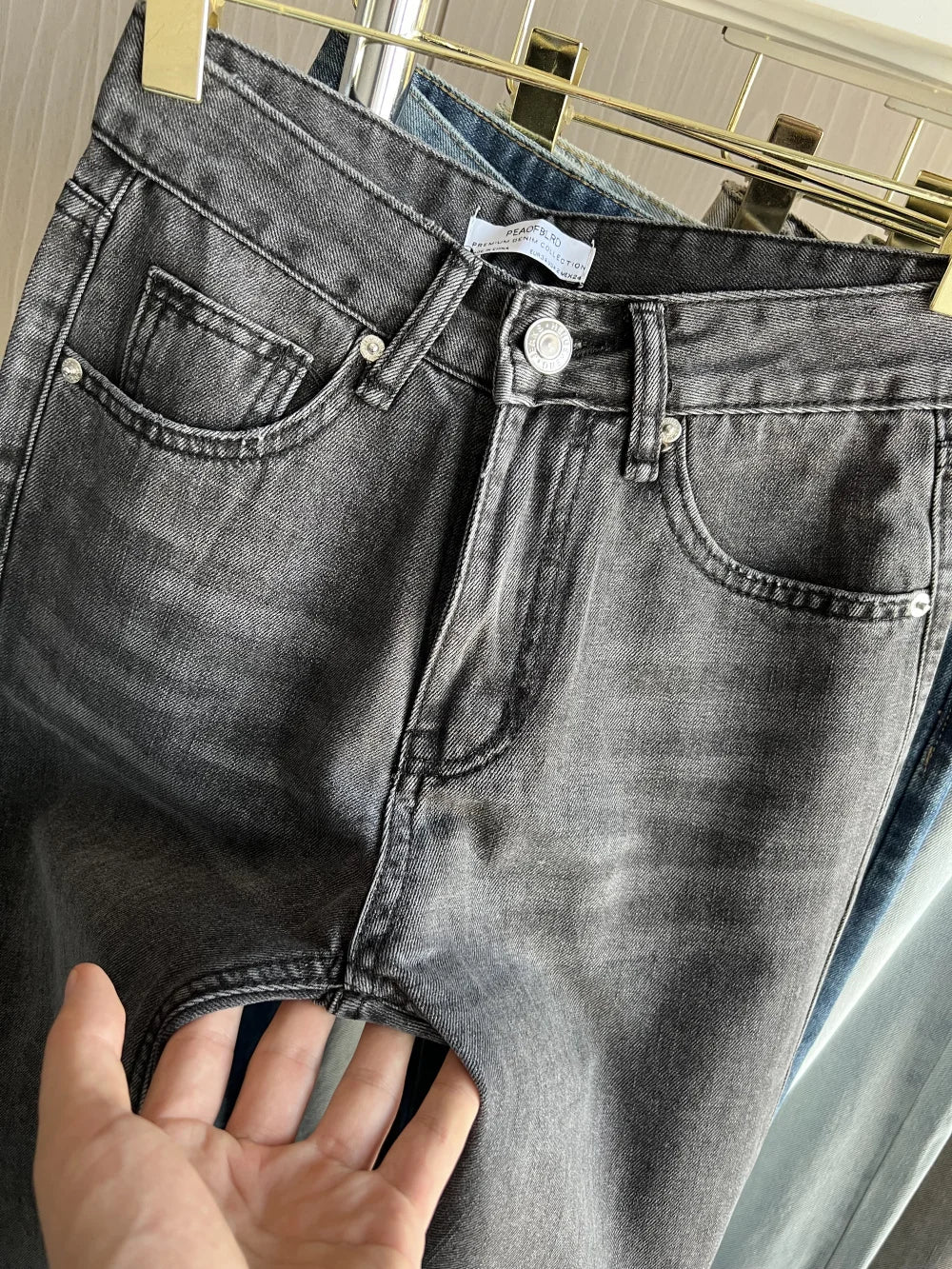 Women’s High-Waist Straight-Leg Jeans – Classic Long Denim Pants, Casual Autumn/Winter Style