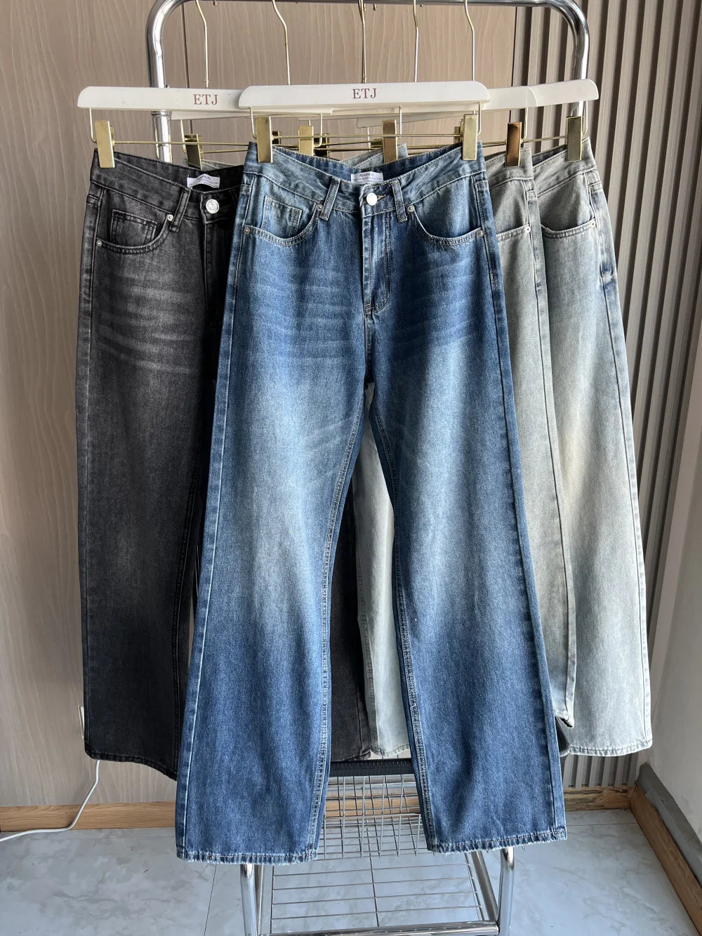 Women’s High-Waist Straight-Leg Jeans – Classic Long Denim Pants, Casual Autumn/Winter Style