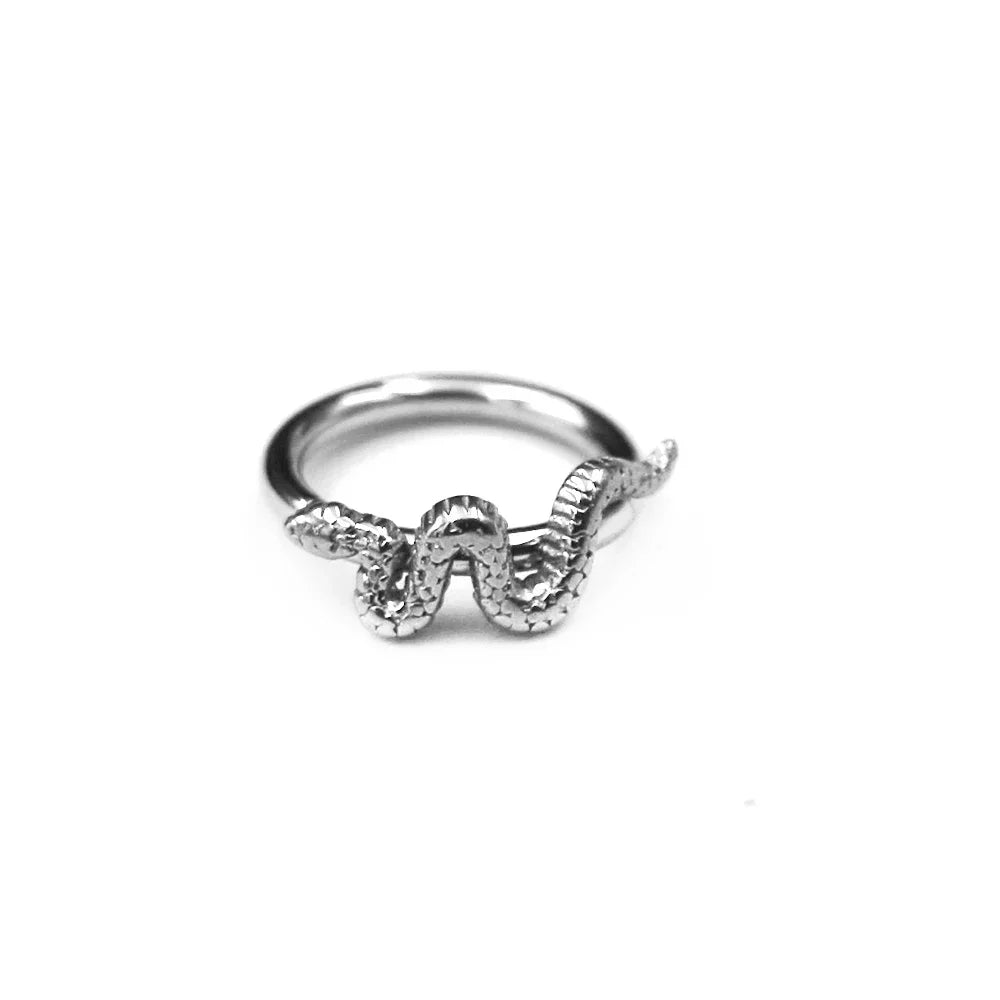 316L Stainless Steel Bee Piercing Jewelry, Clicker Earring for Conch, Tragus, Helix, Daith & Nose – Women’s Body Piercing