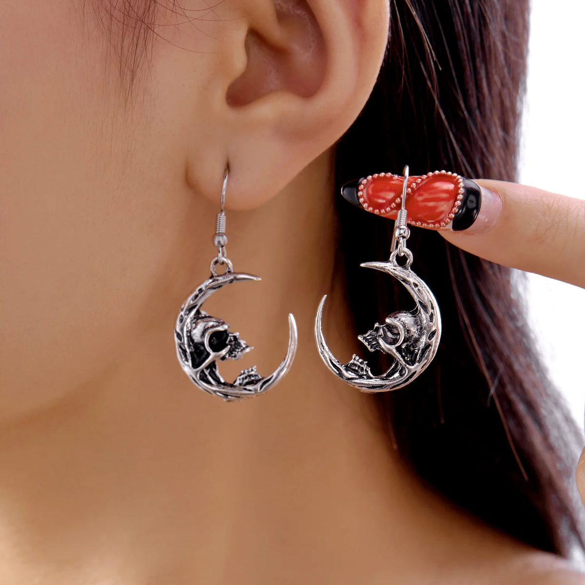 rinhoo Halloween Skull and Skeleton Dangle Earrings for Women, Gothic Zinc Alloy Statement Jewellery for Punk Outfits and Costume Parties
