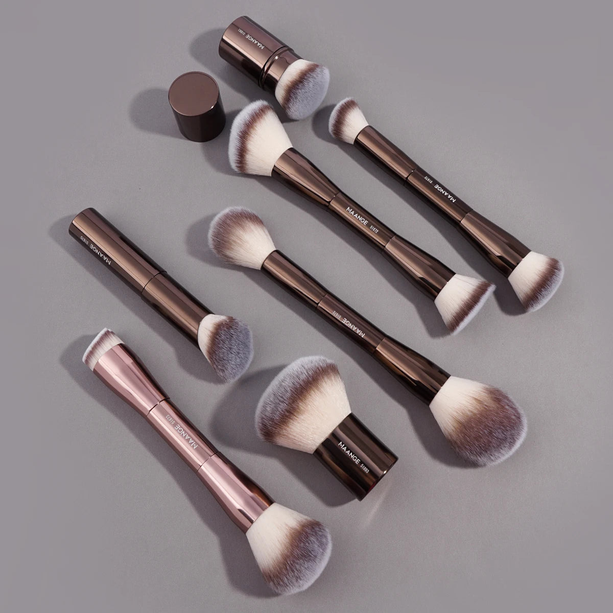 Double-Ended Makeup Brush – Foundation, Powder, Concealer, Blusher & Bronzer Brush | Soft Fiber Hair Beauty Tool