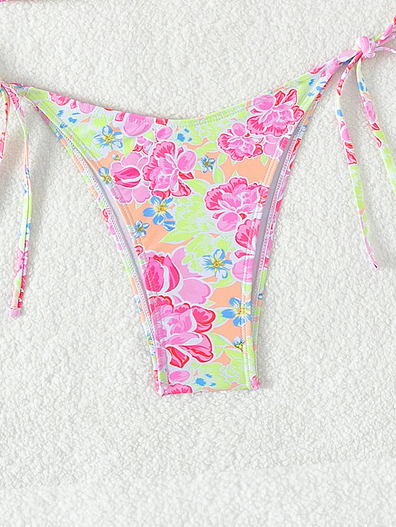Women’s Blue Floral Print 2-Piece Bikini Set – Push-Up Bra and Thong Swimsuit for Beach and Swimwear