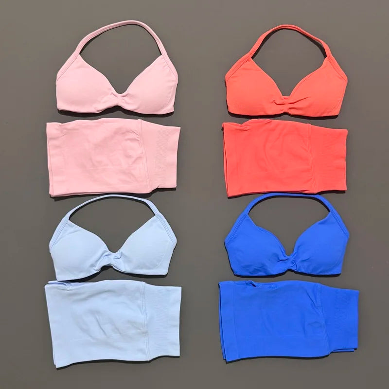 Women’s Seamless 2-Piece Gym Set – Strappy Sports Bra & Scrunch Shorts