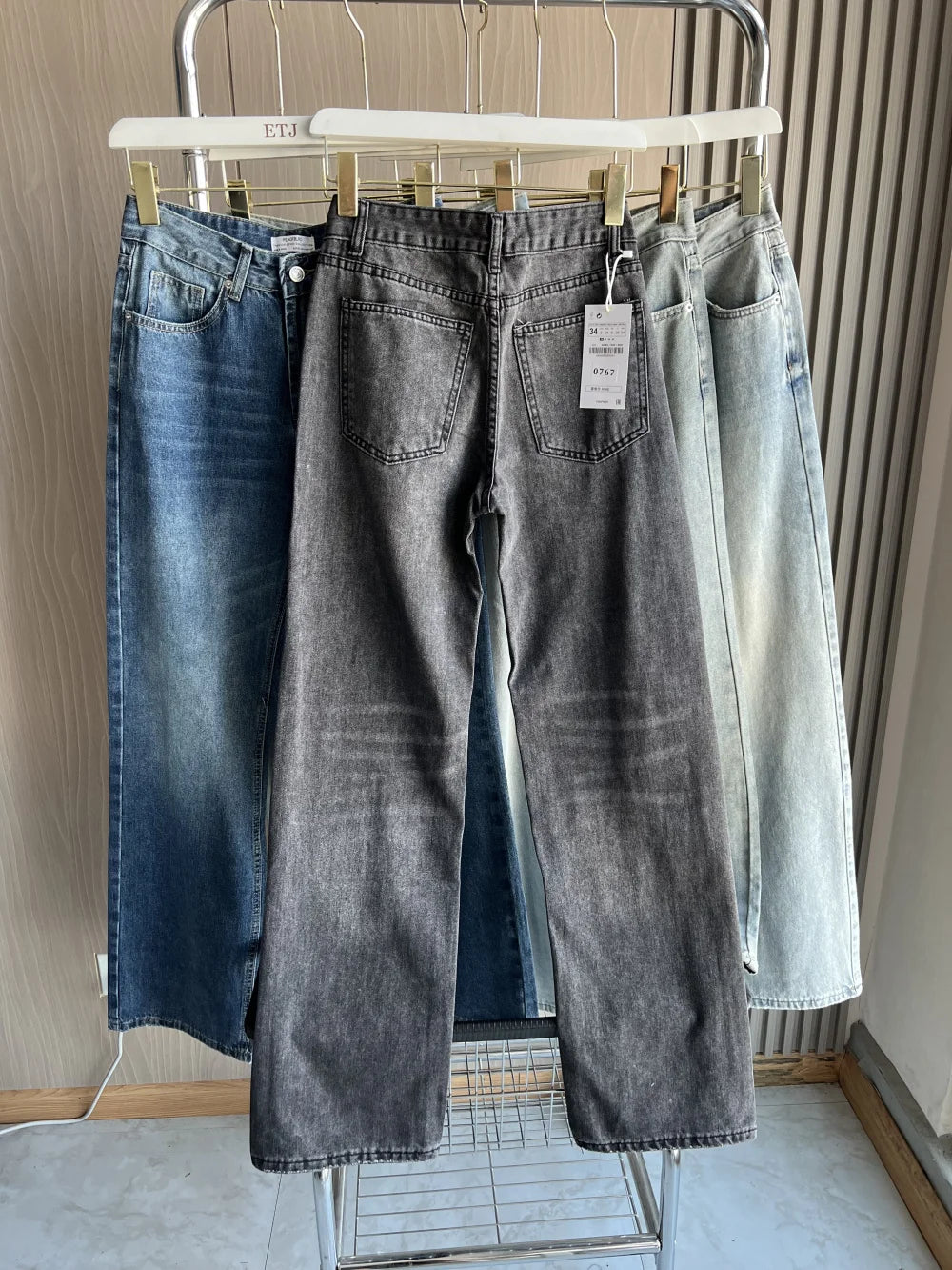 Women’s High-Waist Straight-Leg Jeans – Classic Long Denim Pants, Casual Autumn/Winter Style