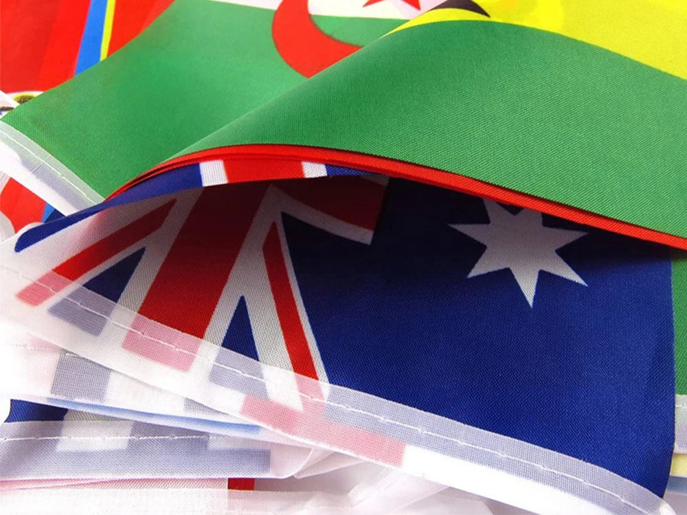 48pcs 2026 Mini Football Country Flags (14×21cm) – Hanging Bunting Flags for Bar, Party & Decoration