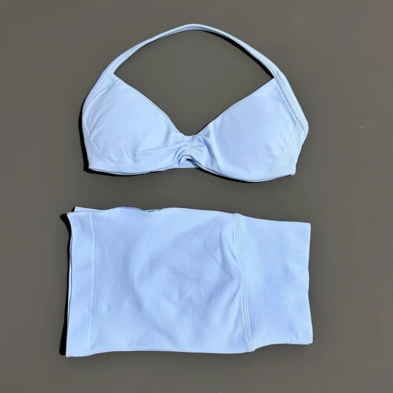 Women’s Seamless 2-Piece Gym Set – Strappy Sports Bra & Scrunch Shorts