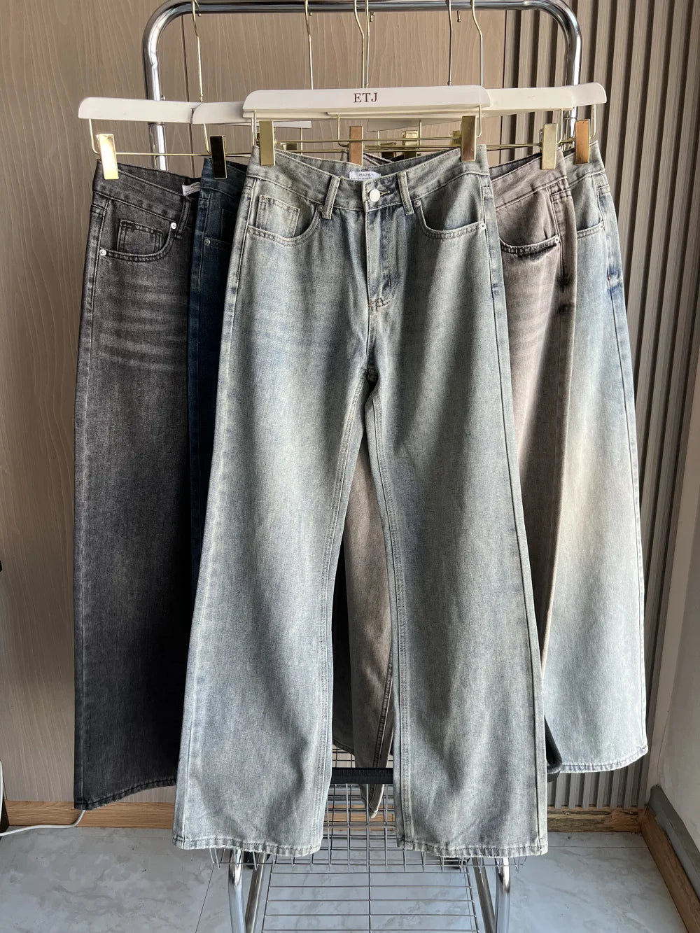 Women’s High-Waist Straight-Leg Jeans – Classic Long Denim Pants, Casual Autumn/Winter Style