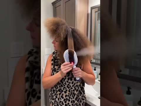 Plastic Hair Brush with Spray Feature