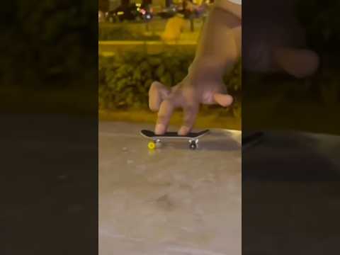 MEOA Mini Finger Skateboard and Scooter Set with Roller Skates, Drift Board, Replacement Wheels, Tools and Finger Clothing
